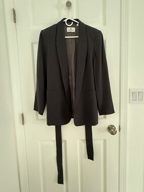 NWOT ARITZIA Babaton Crepe Tie-Waist Blazer Charcoal Grey